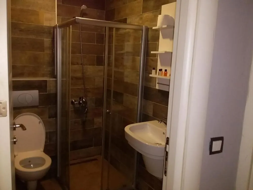 Adams Suit İstanbul Apart Otel