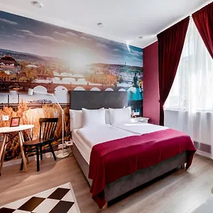 Revelton Praag
